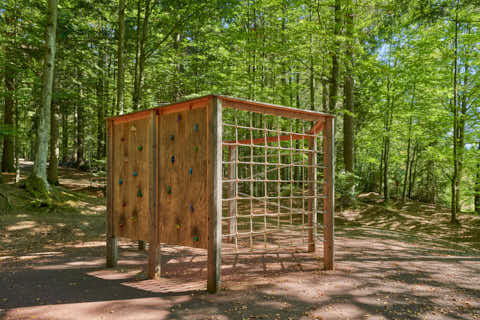 Gemeinde Spiegelau Landkreis Freyung-Grafenau Waldspielplatz (Dirschl Johann) Deutschland FRG